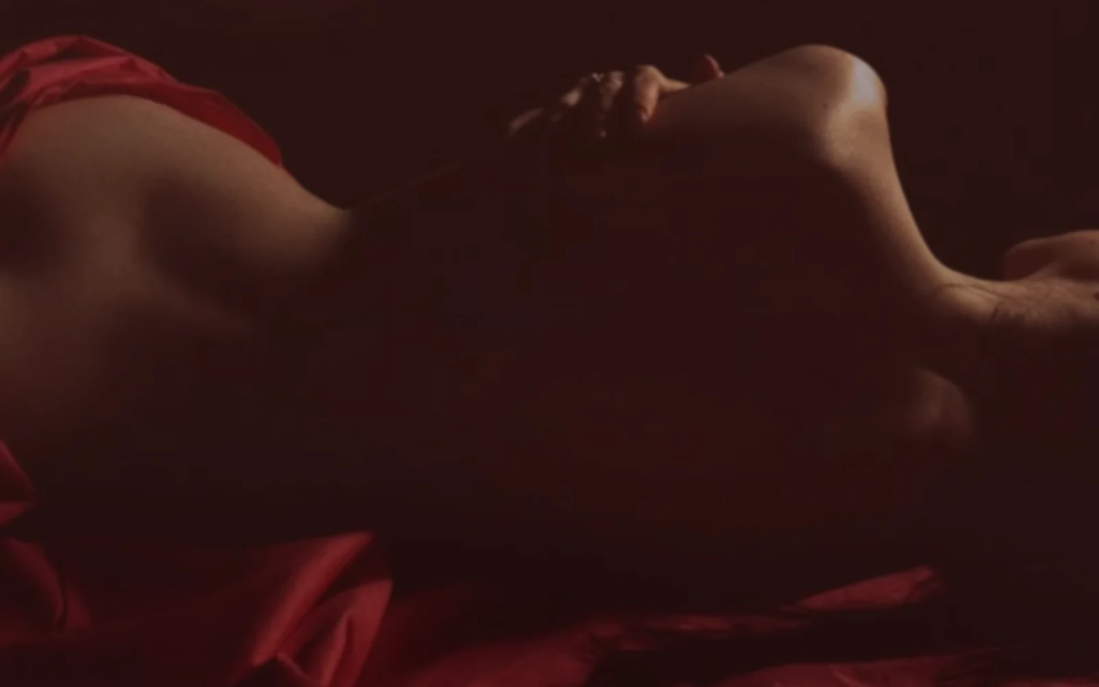 Nghi thức lụa Nuru SPA